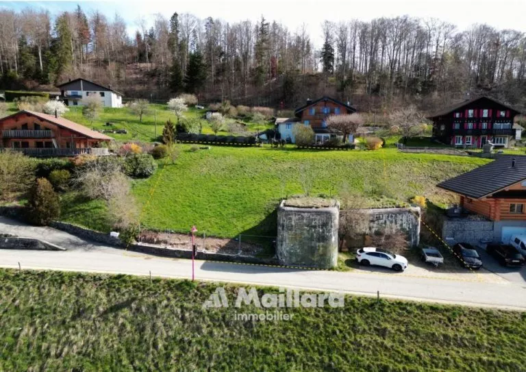 Terrain à Ballaigues